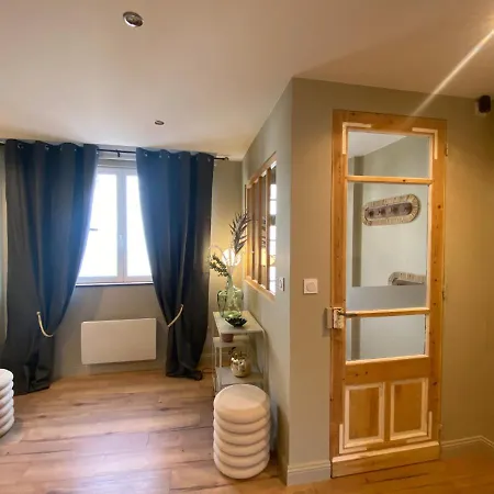 Appartement La Lucienne - Cœur De Avec Un Extérieur